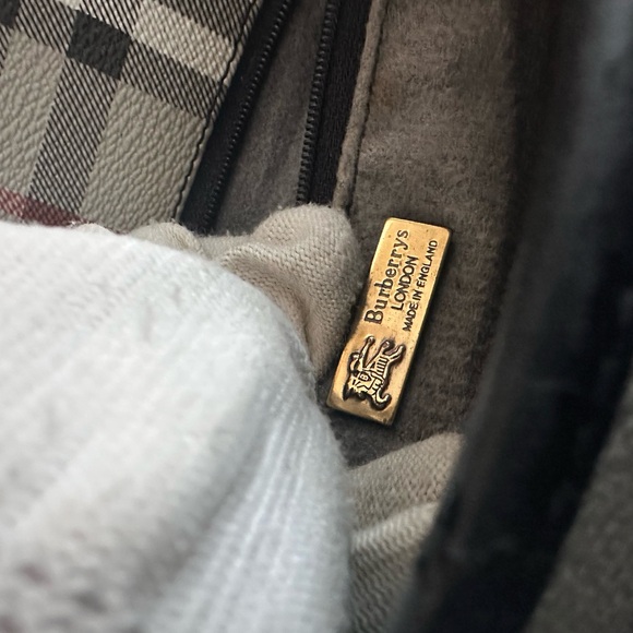 Burberry's crossbody bag - Picture 13 of 17